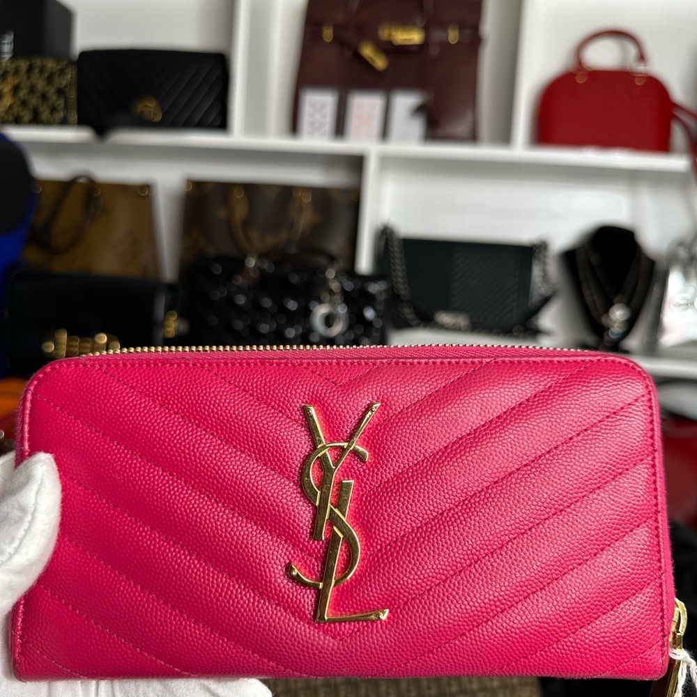 Saint Laurent YSL Monogram Large Zip Wallet in Grained Leather - Picture 3 of 11